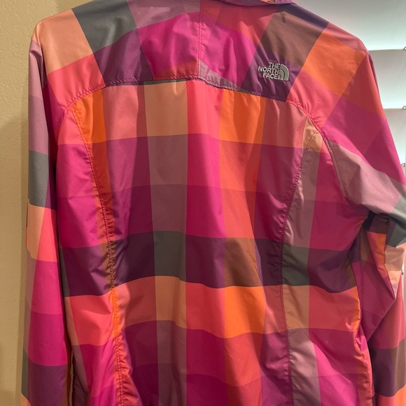 The North Face windbreaker - Picture 4 of 5
